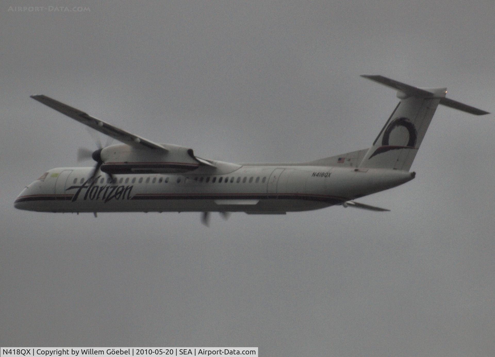 N418QX, 2007 Bombardier DHC-8-402 Dash 8 C/N 4143, Take off from Seattle airport