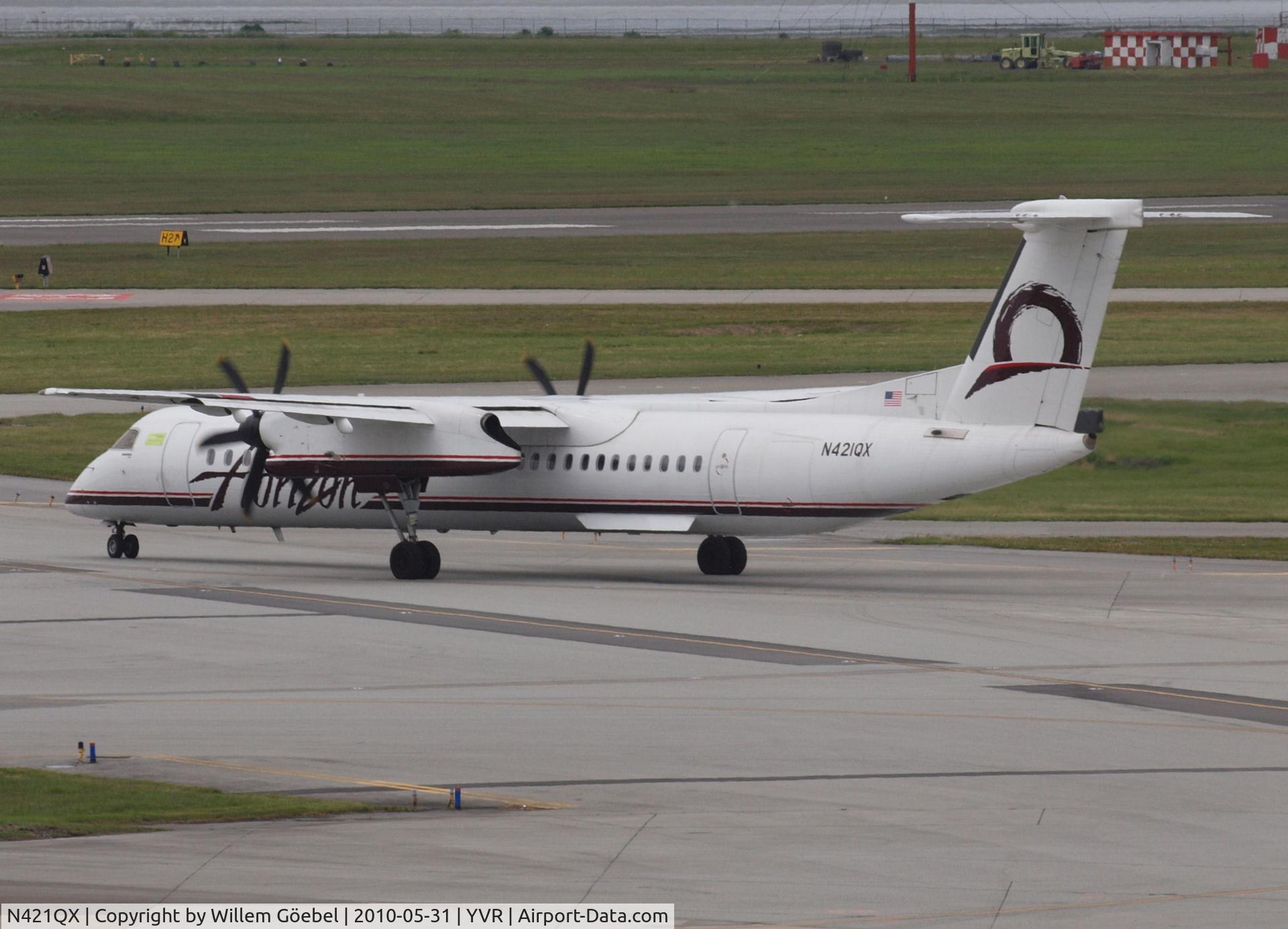 N421QX, 2007 De Havilland Canada DHC-8-402 Dash 8 C/N 4149, Taxi to the runway of Vancouver Airport