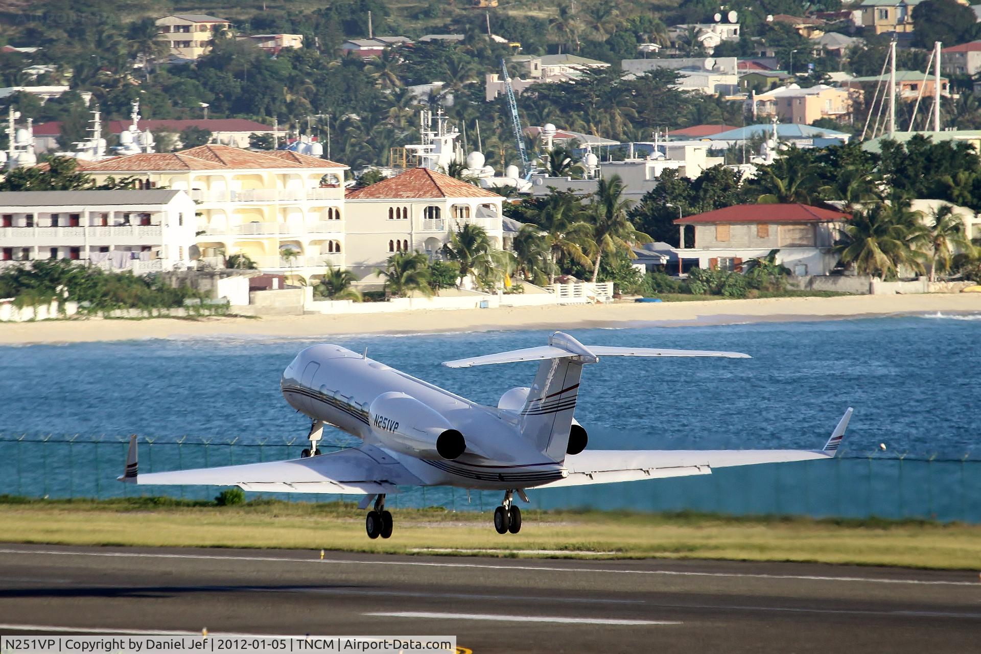 N251VP, 2007 Gulfstream Aerospace GIV-X (G450) C/N 4083, N251VP