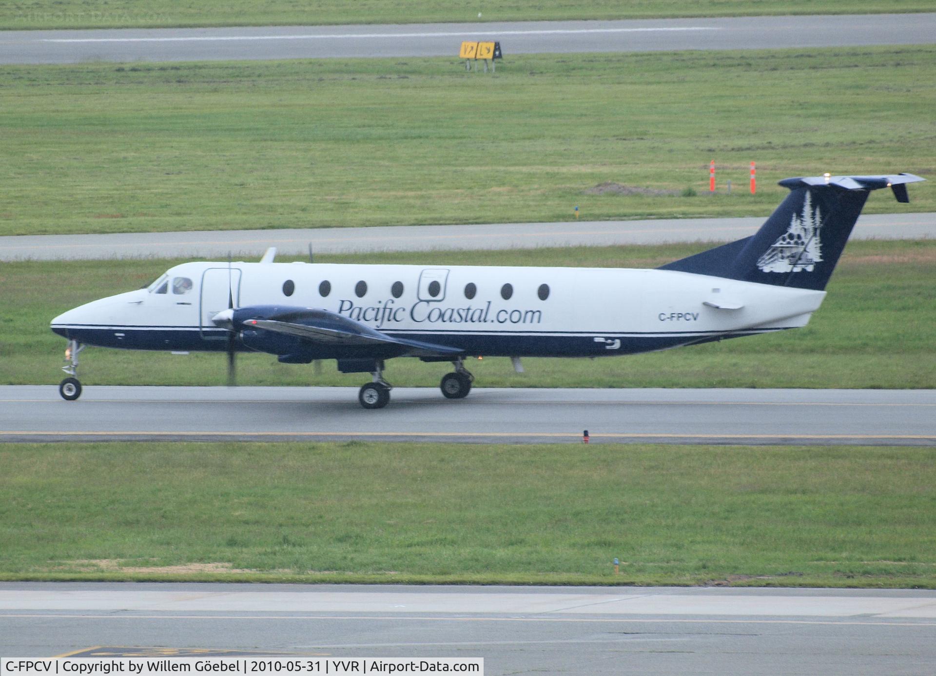 C-FPCV, 1984 Beech 1900C C/N UB-9, Taxi to the runway of Vancouver Airport