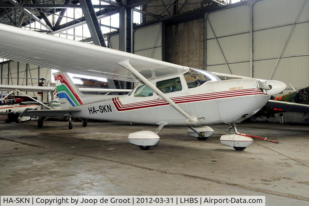 HA-SKN, 1977 Cessna R172K Hawk XP C/N R1722402, in the hangar at Budaörs
