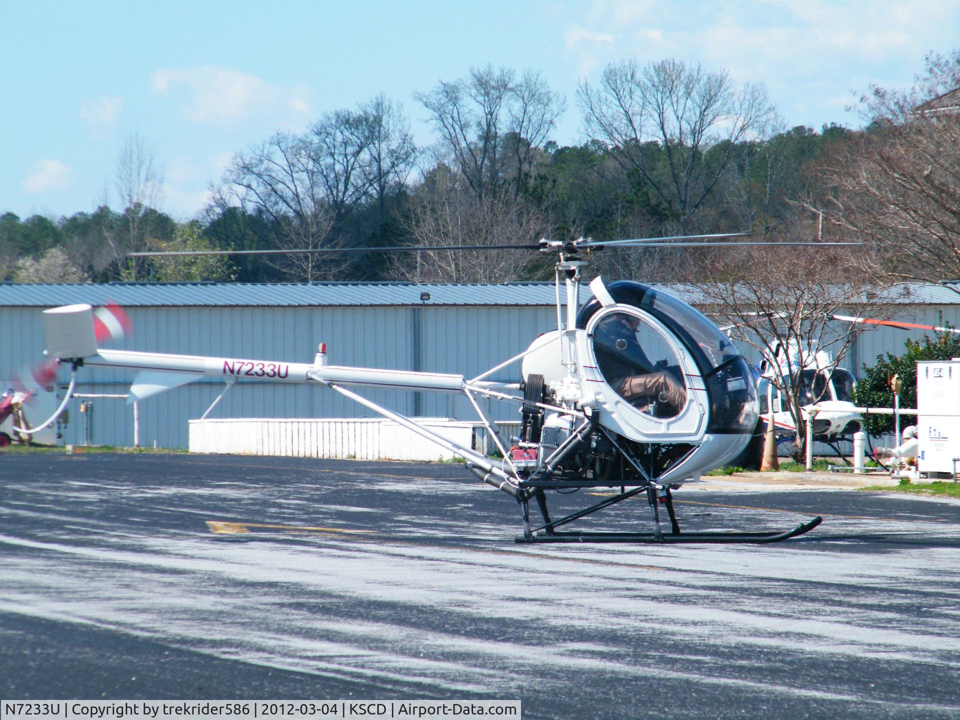 N7233U, 1964 Hughes 269A C/N 16-0447, fuel stop at kscd