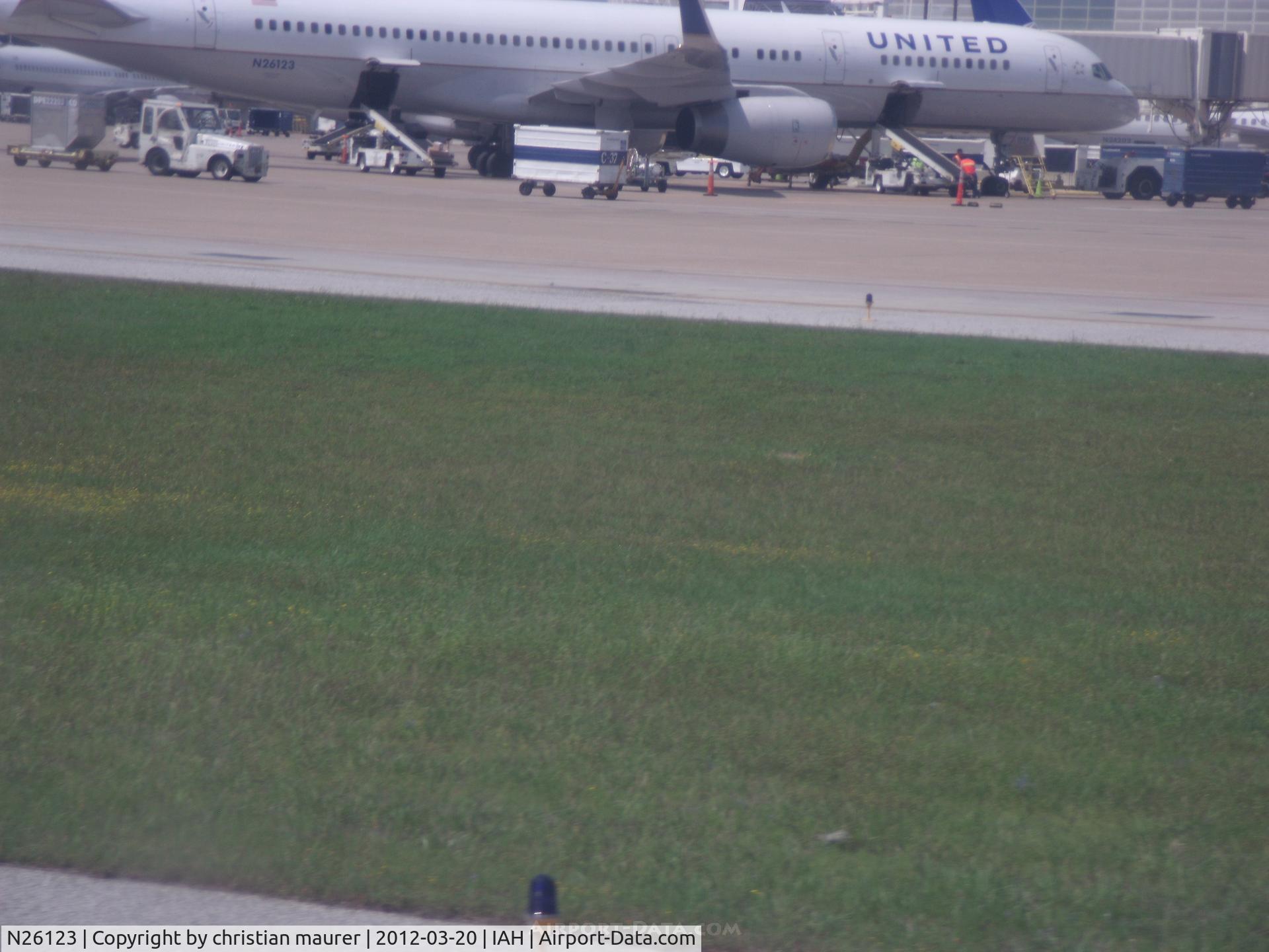 N26123, 1997 Boeing 757-224 C/N 28966, boeing 757