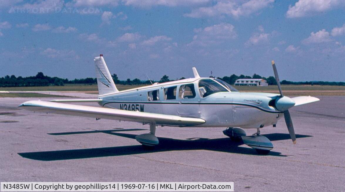 N3485W, 1966 Piper PA-32-260 Cherokee Six Cherokee Six C/N 32-363, I grew up in this plane. My father (now deceased) owned this plane from 1969 to 1973 in Tennessee. Glad to see it's still flying. Many,many memories in this plane.