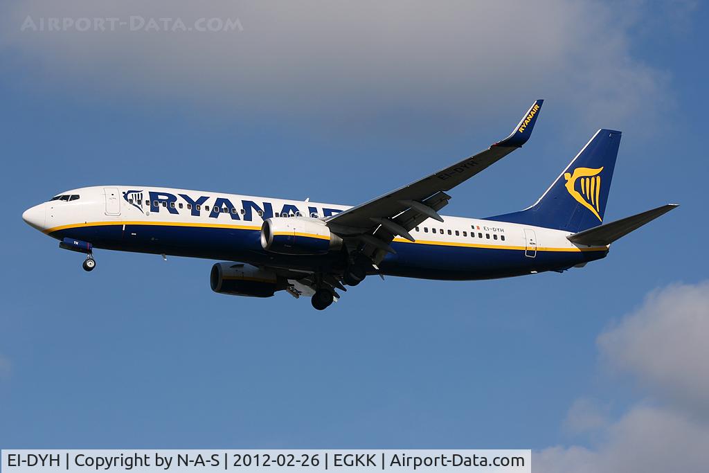 EI-DYH, 2008 Boeing 737-8AS C/N 36570, Short final