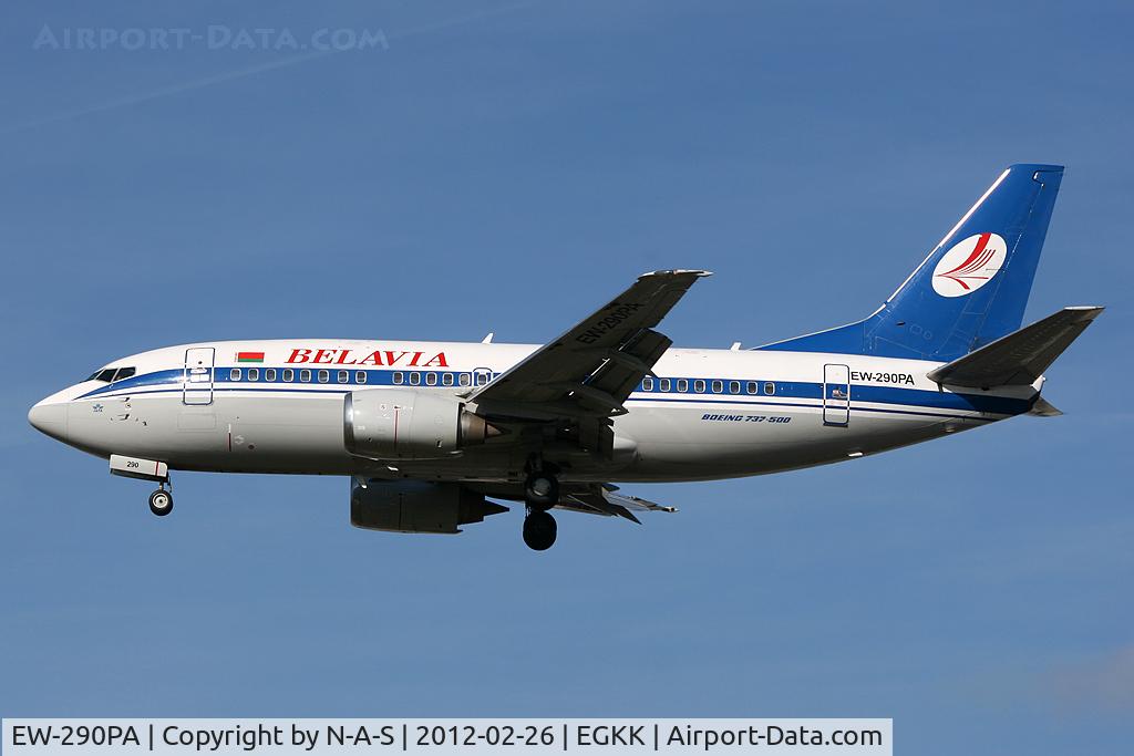 EW-290PA, 1996 Boeing 737-5Q8 C/N 27629, Short final