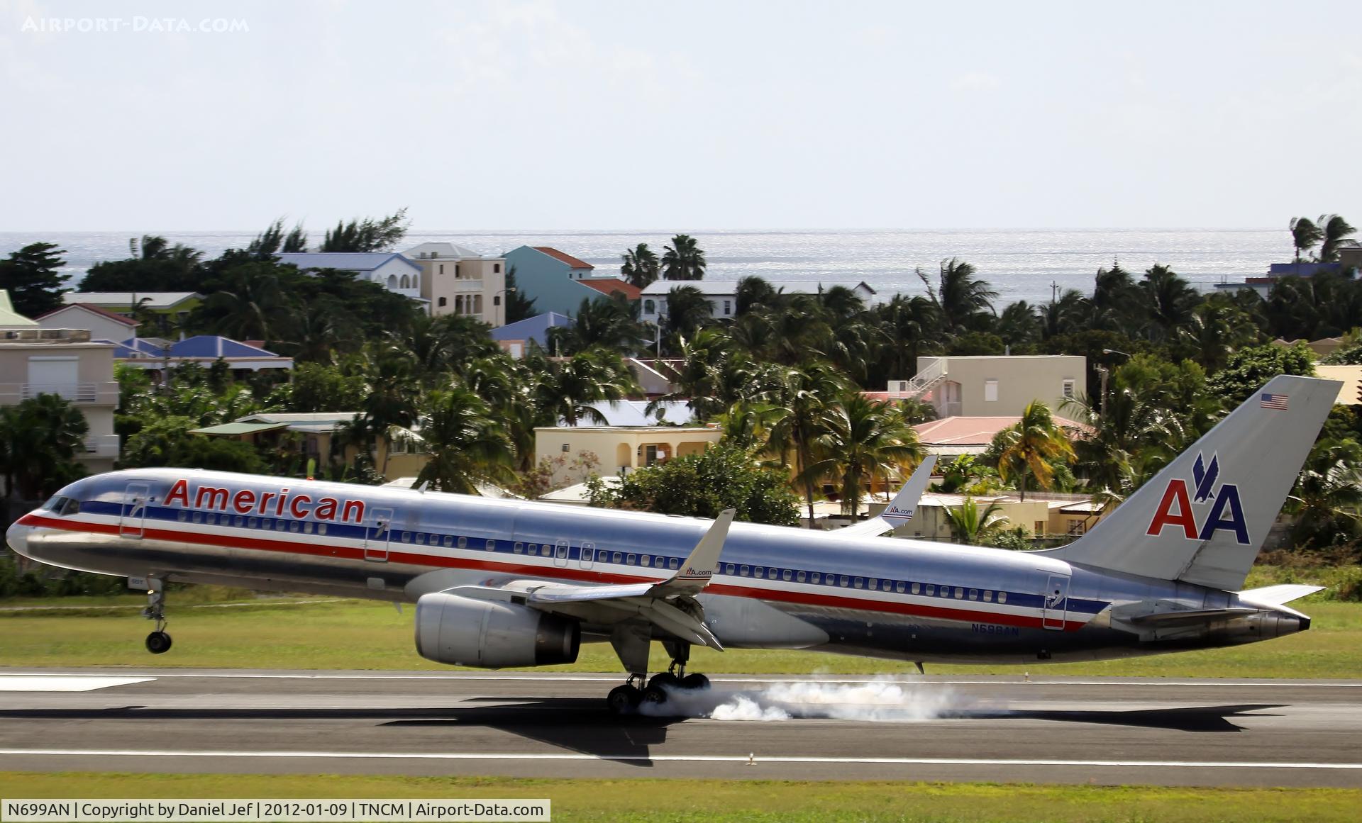 N699AN, 1995 Boeing 757-223 C/N 27051, N699AN