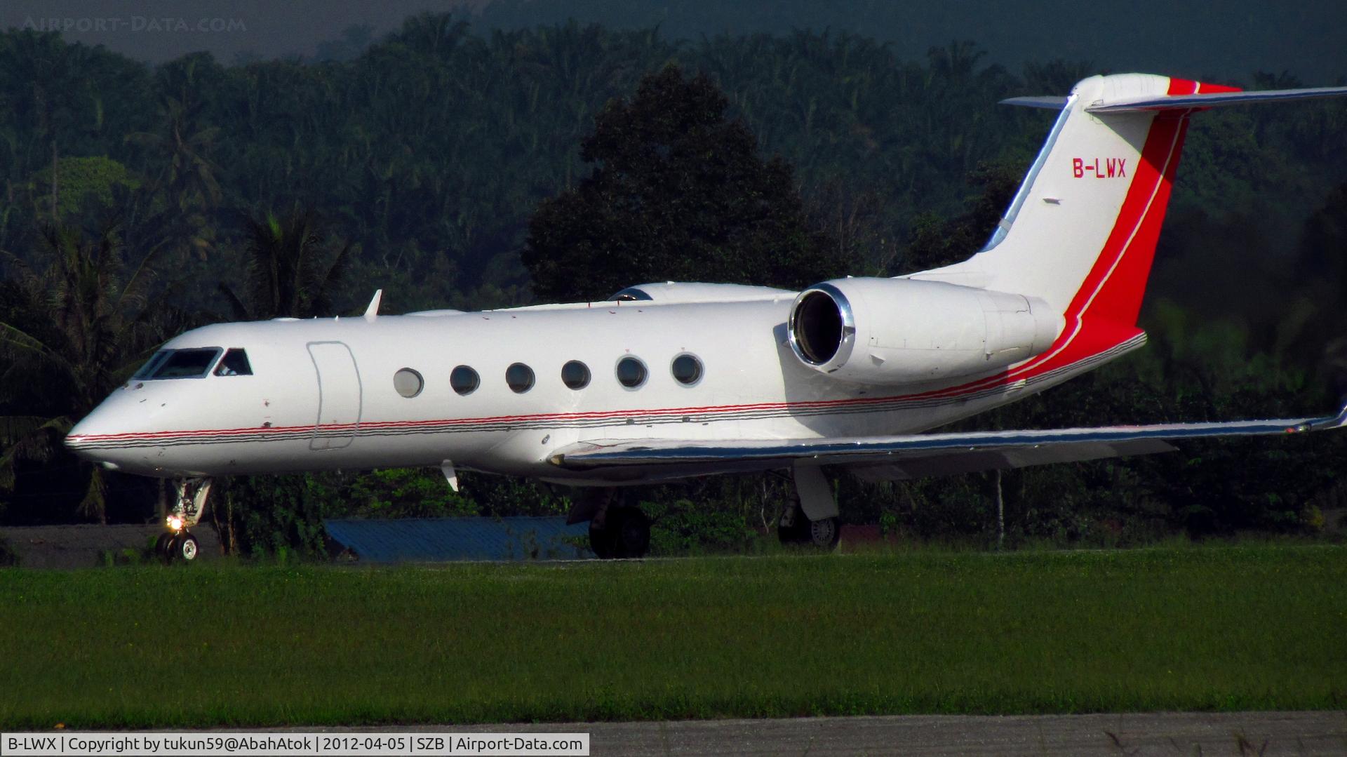 B-LWX, 2007 Gulfstream Aerospace GIV-X (G450) C/N 4096, Private Jet