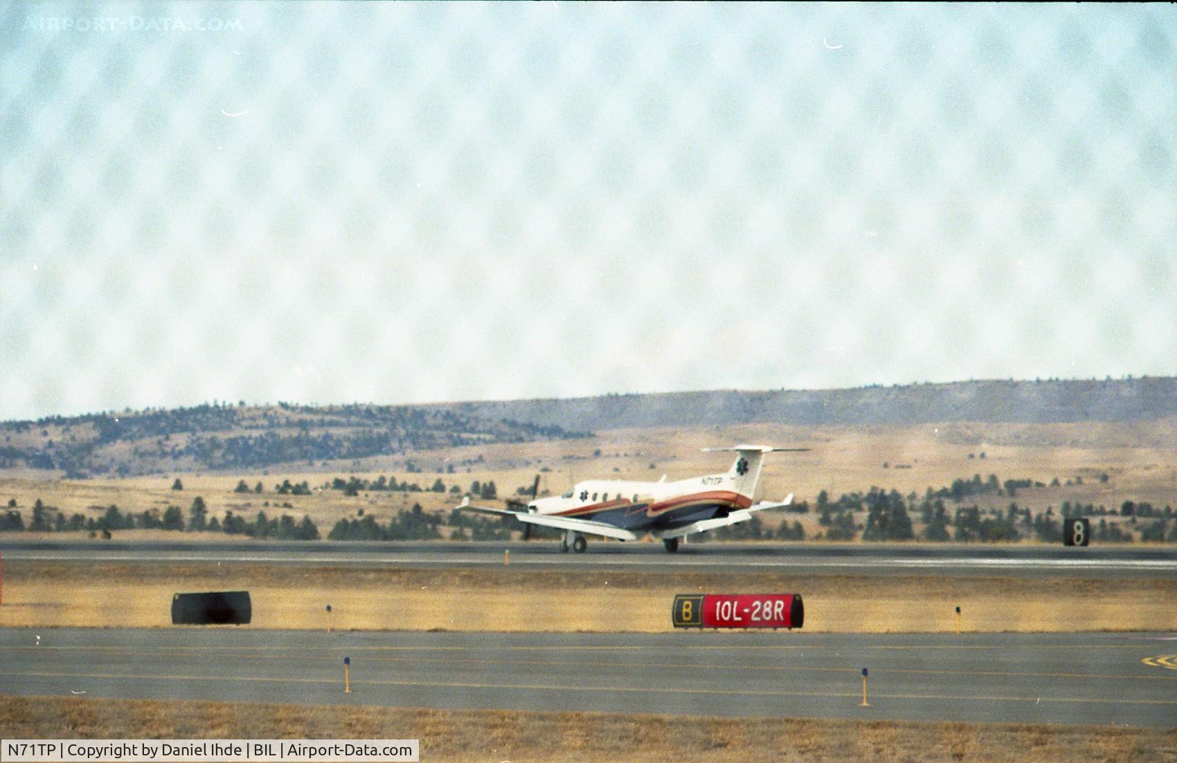 N71TP, 2000 Pilatus PC-12/45 C/N 371, Pilatus PC-12 @ BIL