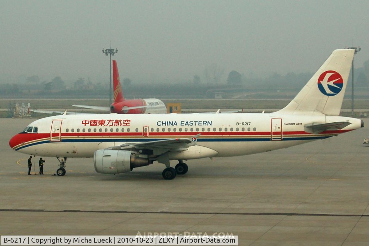B-6217, 2006 Airbus A319-115 C/N 2693, At Xi'an