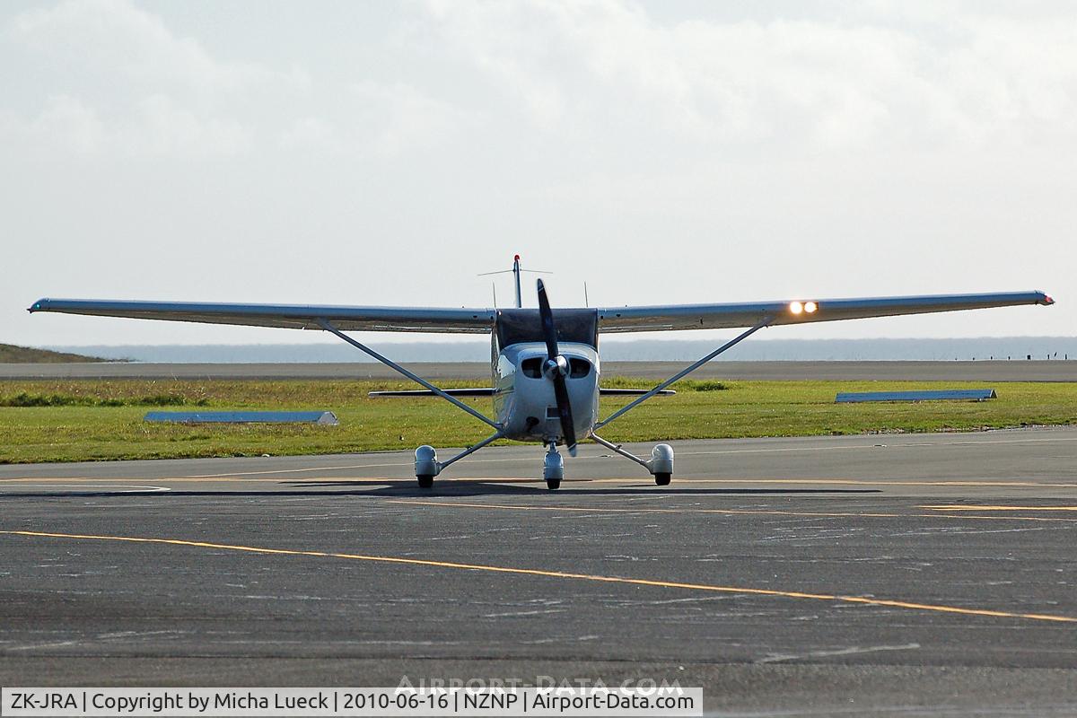 ZK-JRA, Cessna 172S C/N 172S9767, At New Plymouth