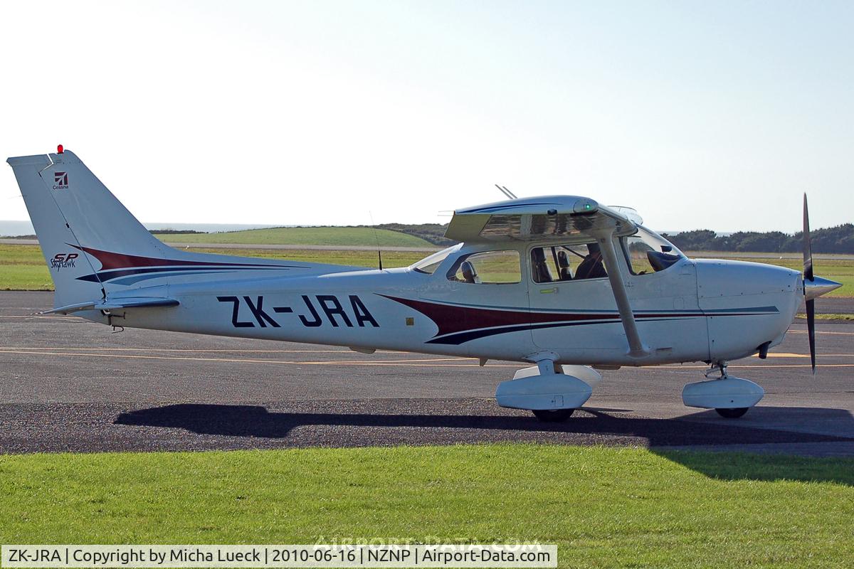 ZK-JRA, Cessna 172S C/N 172S9767, At New Plymouth