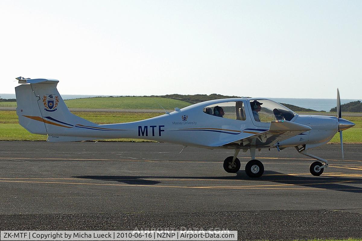 ZK-MTF, Diamond DA-40 Diamond Star C/N 40.989, At New Plymouth
