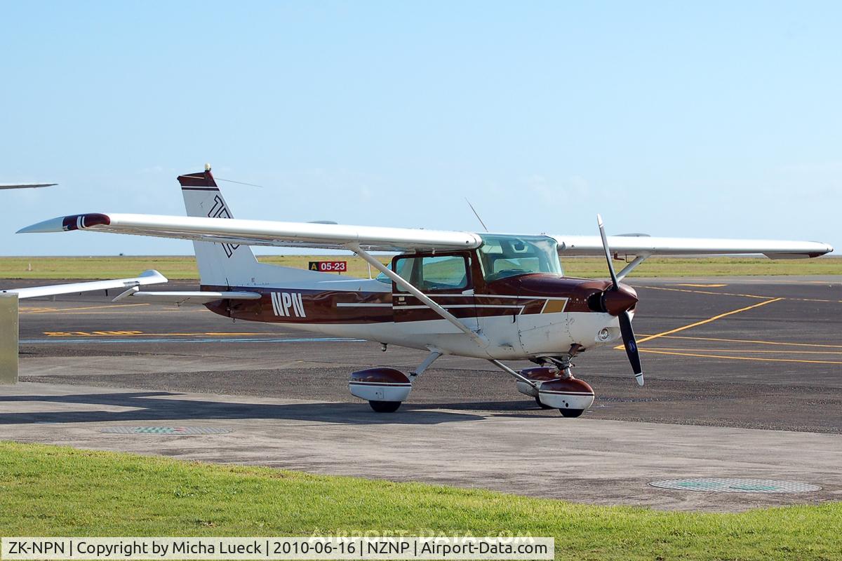 ZK-NPN, 1978 Cessna 152 C/N 15281623, At New Plymouth