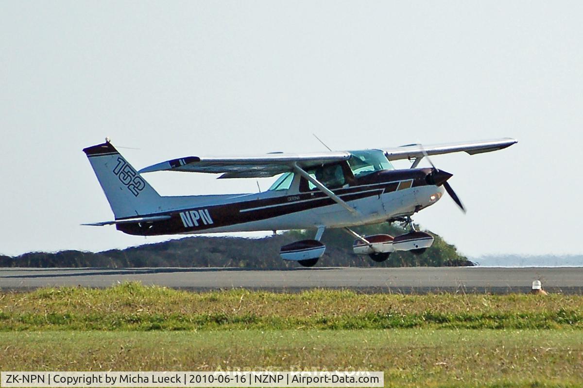 ZK-NPN, 1978 Cessna 152 C/N 15281623, At New Plymouth