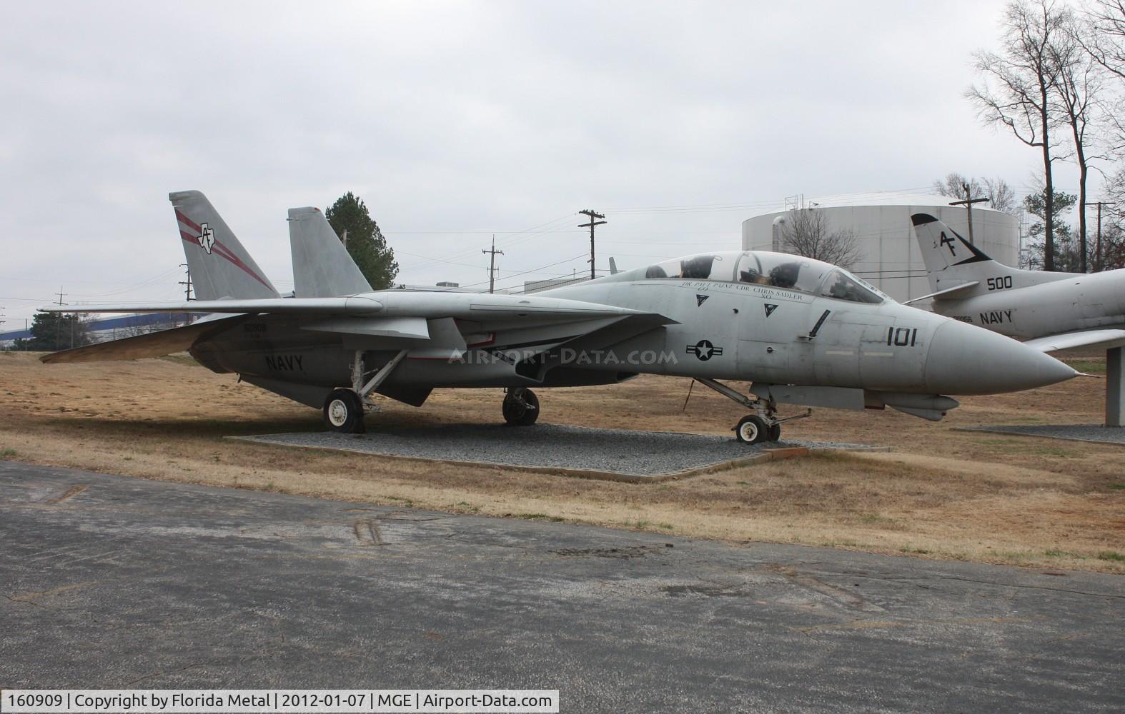 160909, Grumman F-14A Tomcat C/N 338, F-14A on display at Marietta Museum