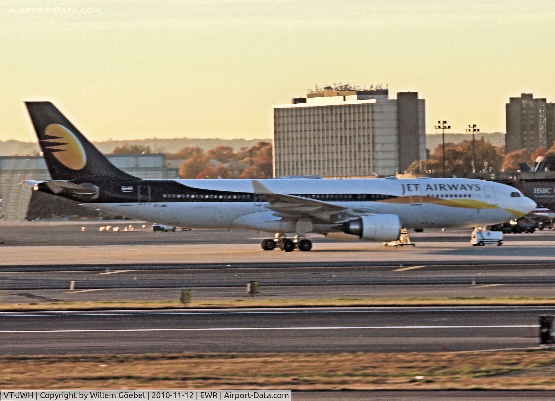 VT-JWH, 2007 Airbus A330-203 C/N 882, Parking on Newark Int Airport