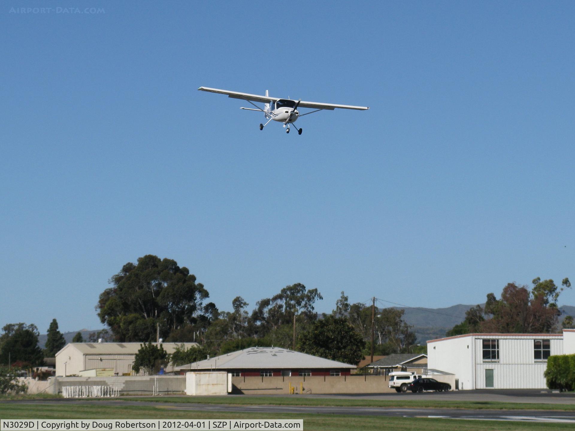 N3029D, 2011 Cessna 162 Skycatcher C/N 16200097, 2011 Cessna 162 SKYCATCHER, Continental O-200-D 100 Hp, on final Rwy 04