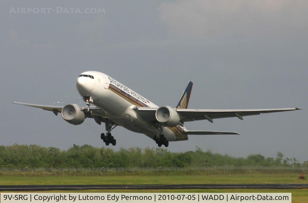 9V-SRG, 2001 Boeing 777-212/ER C/N 28522, Singapore