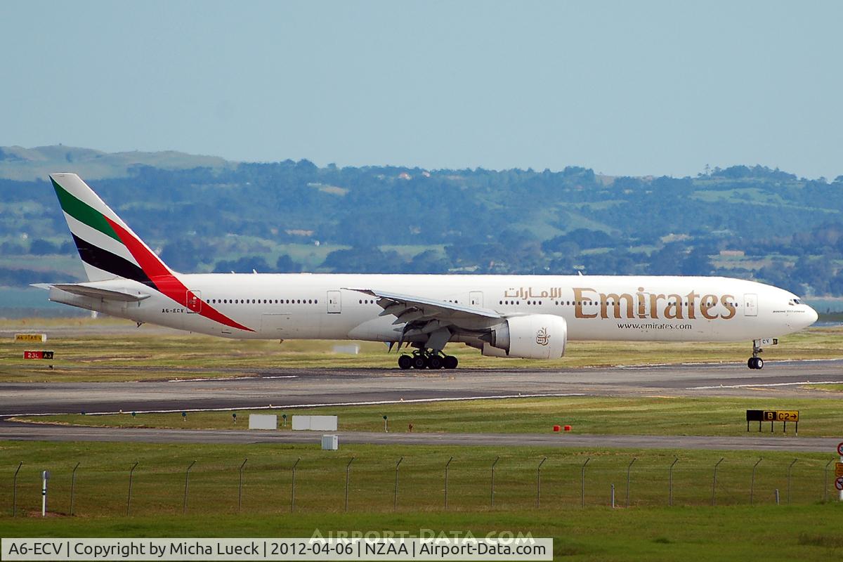 A6-ECV, 2009 Boeing 777-31H/ER C/N 35594, At Auckland