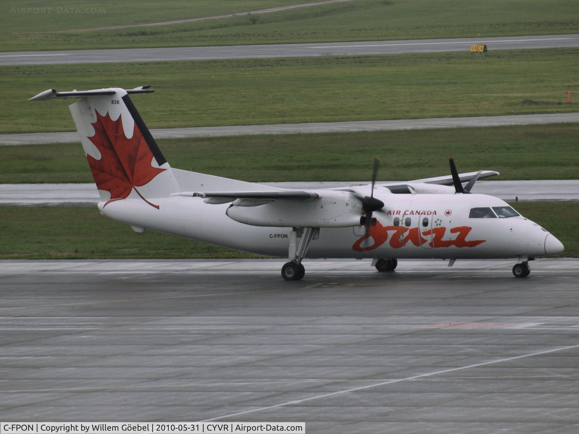 C-FPON, 1989 De Havilland Canada DHC-8-102 Dash 8 C/N 171, Arrival on YVR Airport