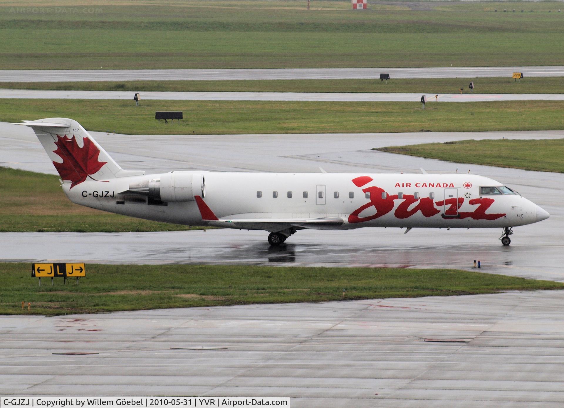 C-GJZJ, 2001 Bombardier CRJ-200ER (CL-600-2B19) C/N 7553, Arrival on YVR Airport