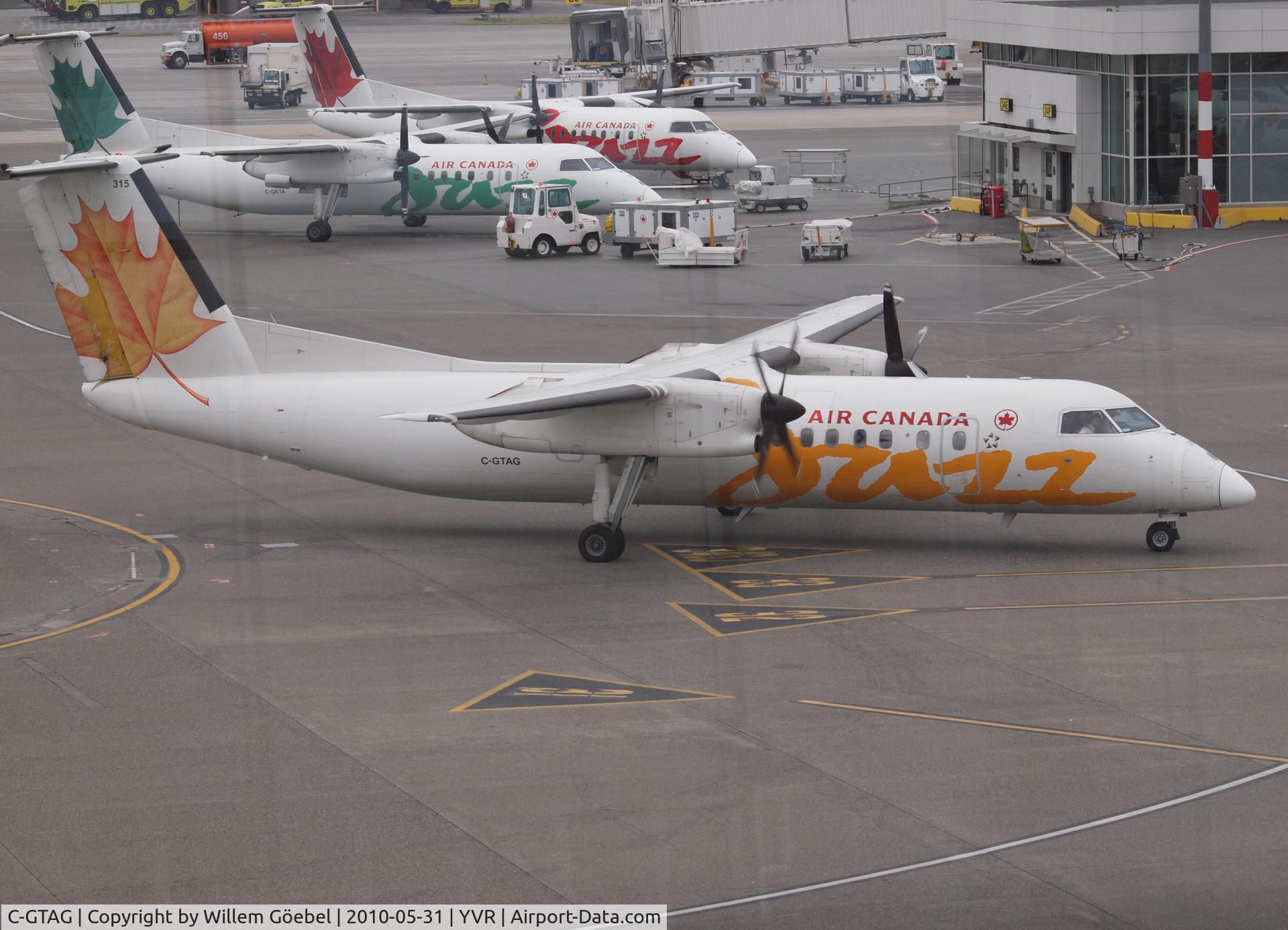 C-GTAG, 1990 De Havilland Canada DHC-8-301 Dash 8 C/N 200, Arrival on YVR Airport