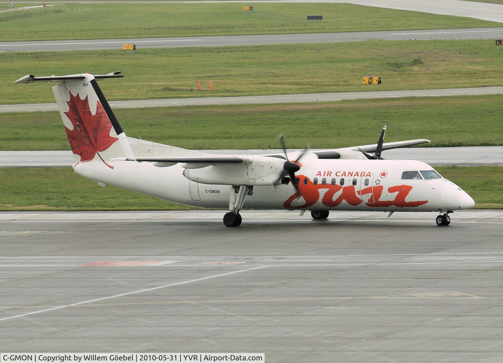 C-GMON, 1989 De Havilland Canada DHC-8-301 Dash 8 C/N 131, Arrival on YVR Airport