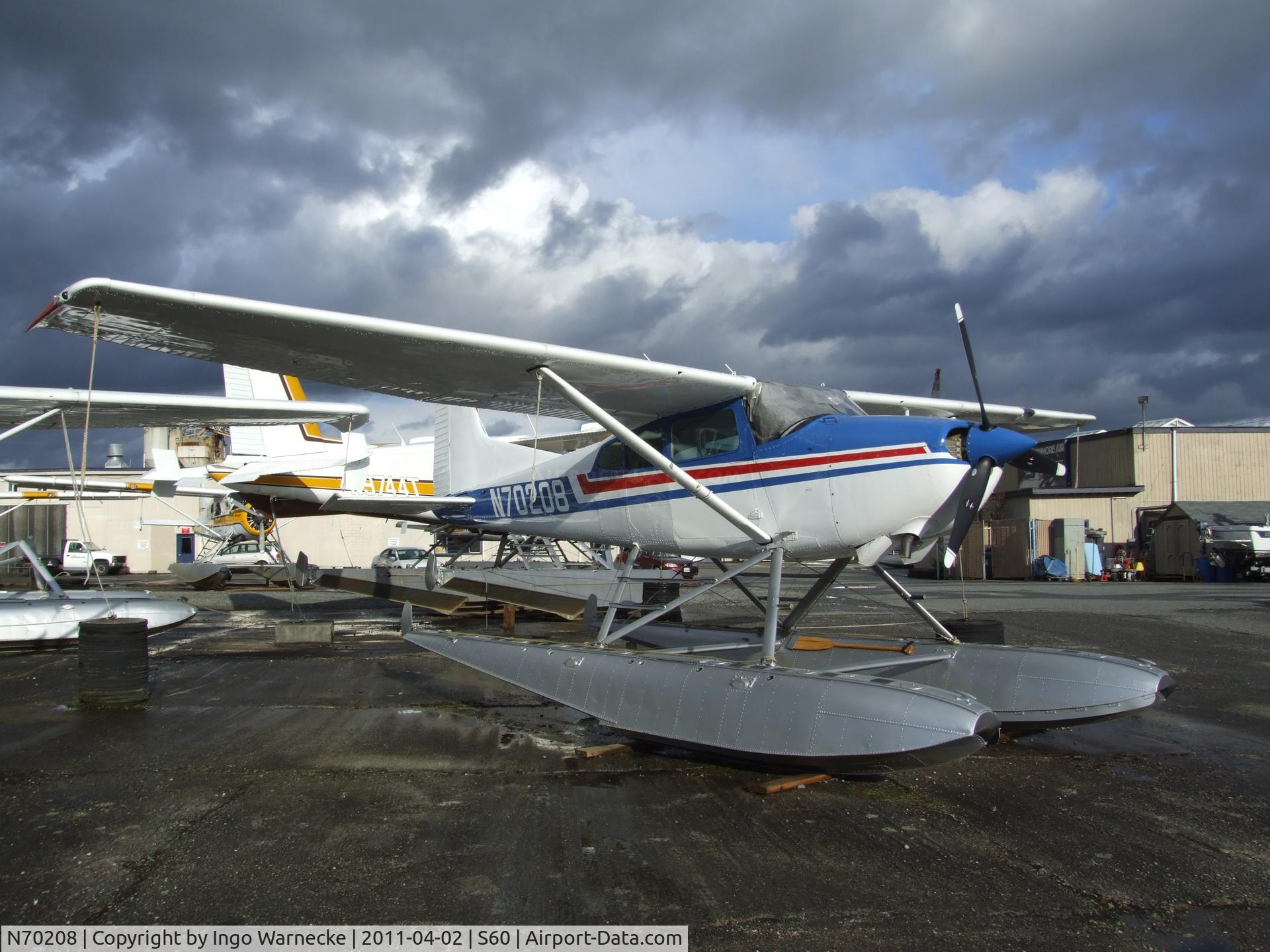 N70208, 1972 Cessna A185E Skywagon 185 C/N 18502058, Cessna A185E Skywagon on floats at Kenmore Air Harbor, Kenmore WA