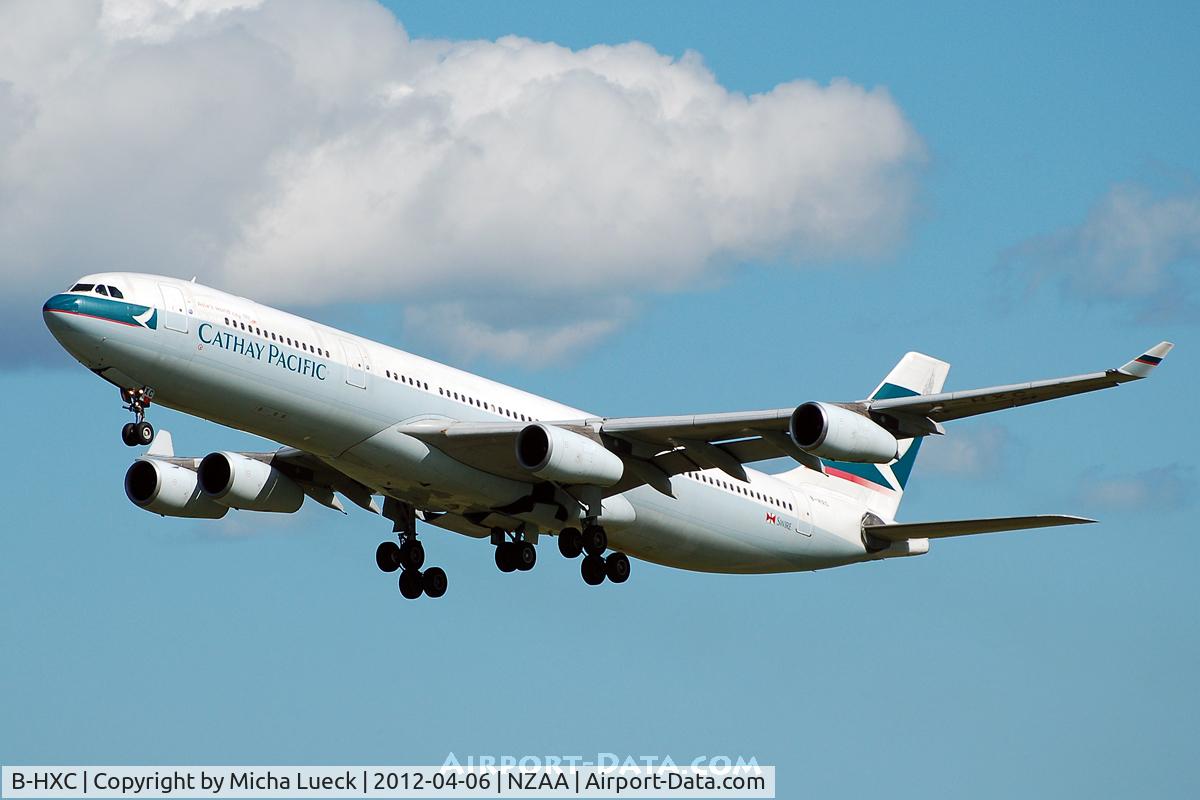 B-HXC, Airbus A340-313 C/N 142, At Auckland