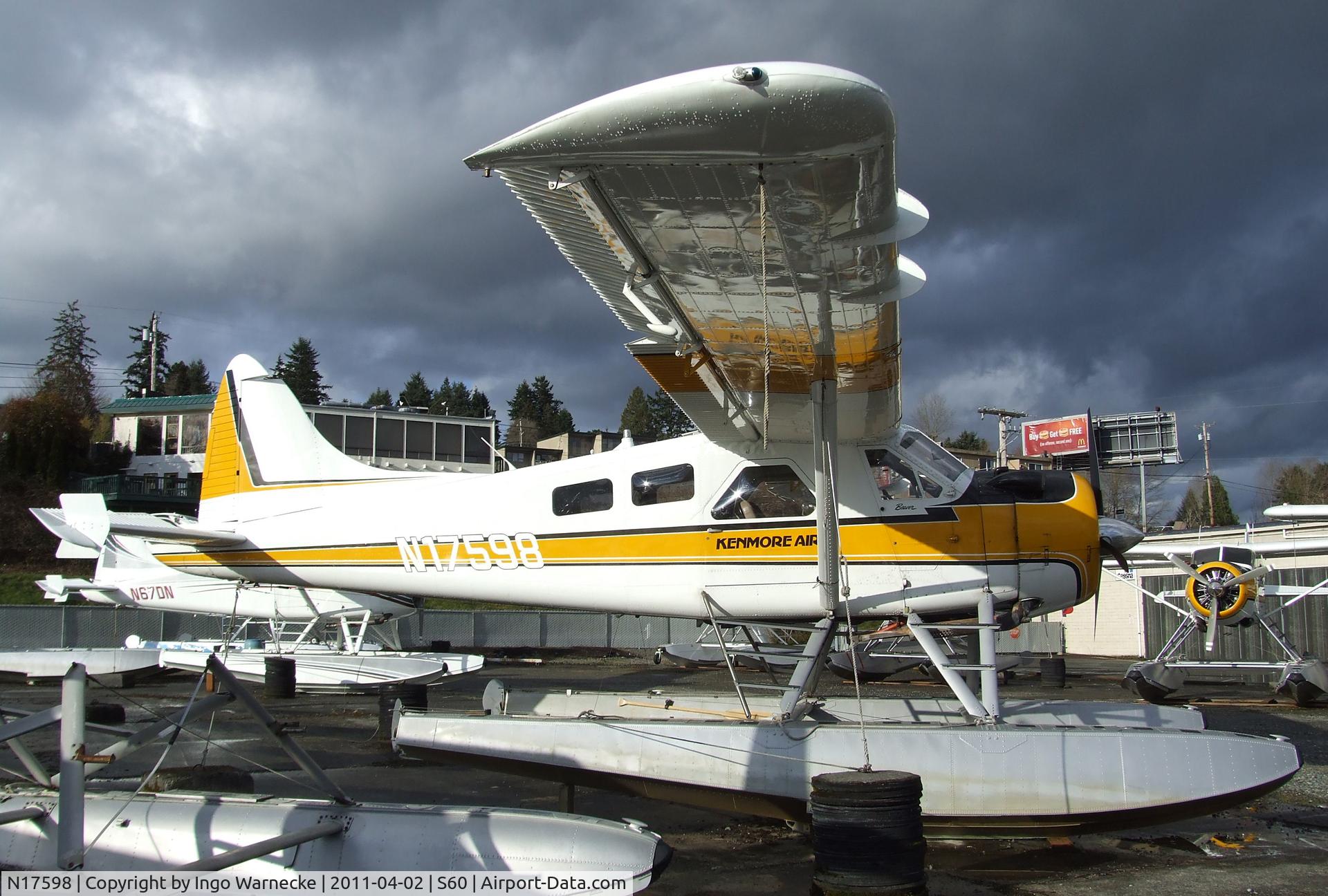 N17598, 1958 De Havilland Canada DHC-2 Beaver Mk.1 C/N 1129, De Havilland Canada DHC-2 Beaver on floats at Kenmore Air Harbor, Kenmore WA