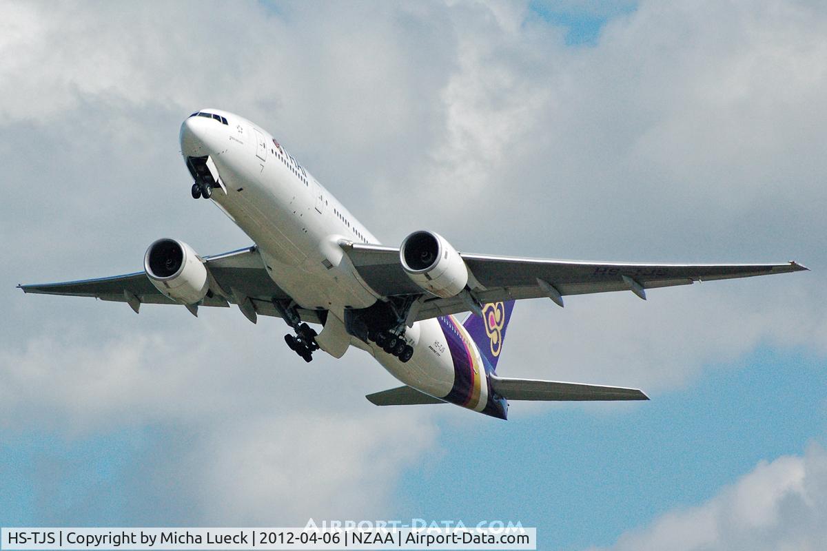 HS-TJS, 2006 Boeing 777-2D7/ER C/N 34587/595, At Auckland