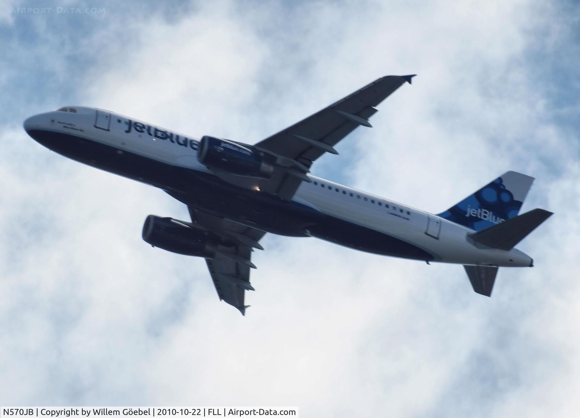 N570JB, 2003 Airbus A320-232 C/N 2099, Take off from Frt Lauderdale Airport