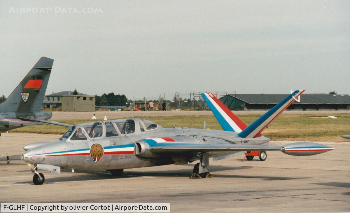 F-GLHF, Fouga CM-170 Magister C/N 406, Patrouille de France paint.