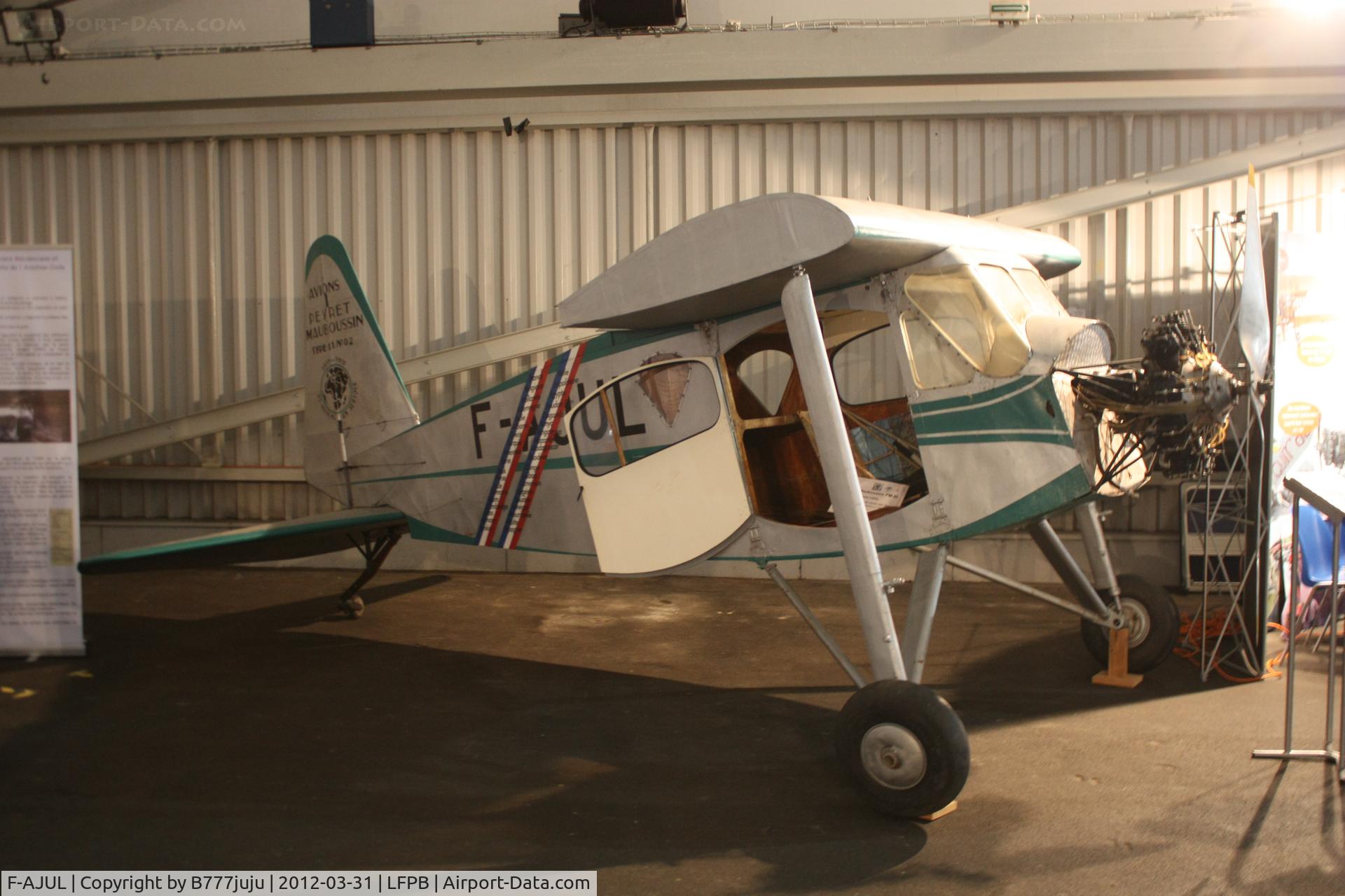 F-AJUL, Peyret Mauboussin XI C/N 02, on dispaly