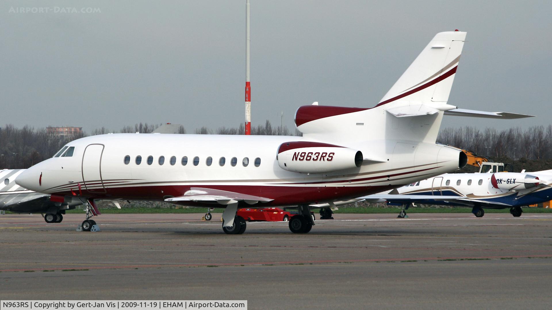 N963RS, 1993 Dassault Falcon 900 C/N 127, Parked at east-apron