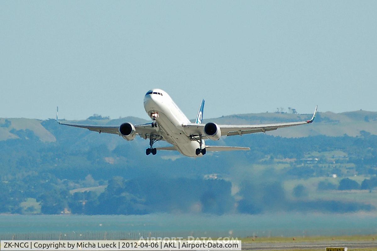 ZK-NCG, 1993 Boeing 767-319 C/N 26912, At Auckland
