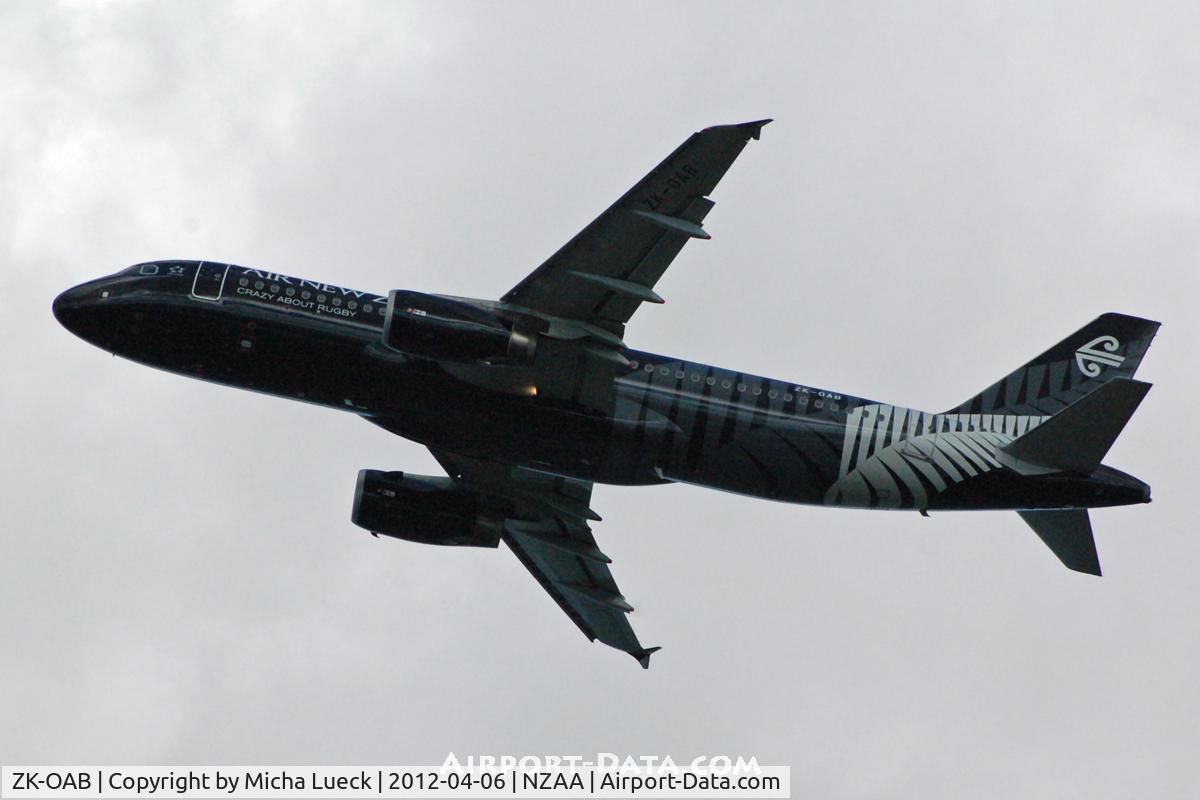 ZK-OAB, 2010 Airbus A320-232 C/N 4553, At Auckland