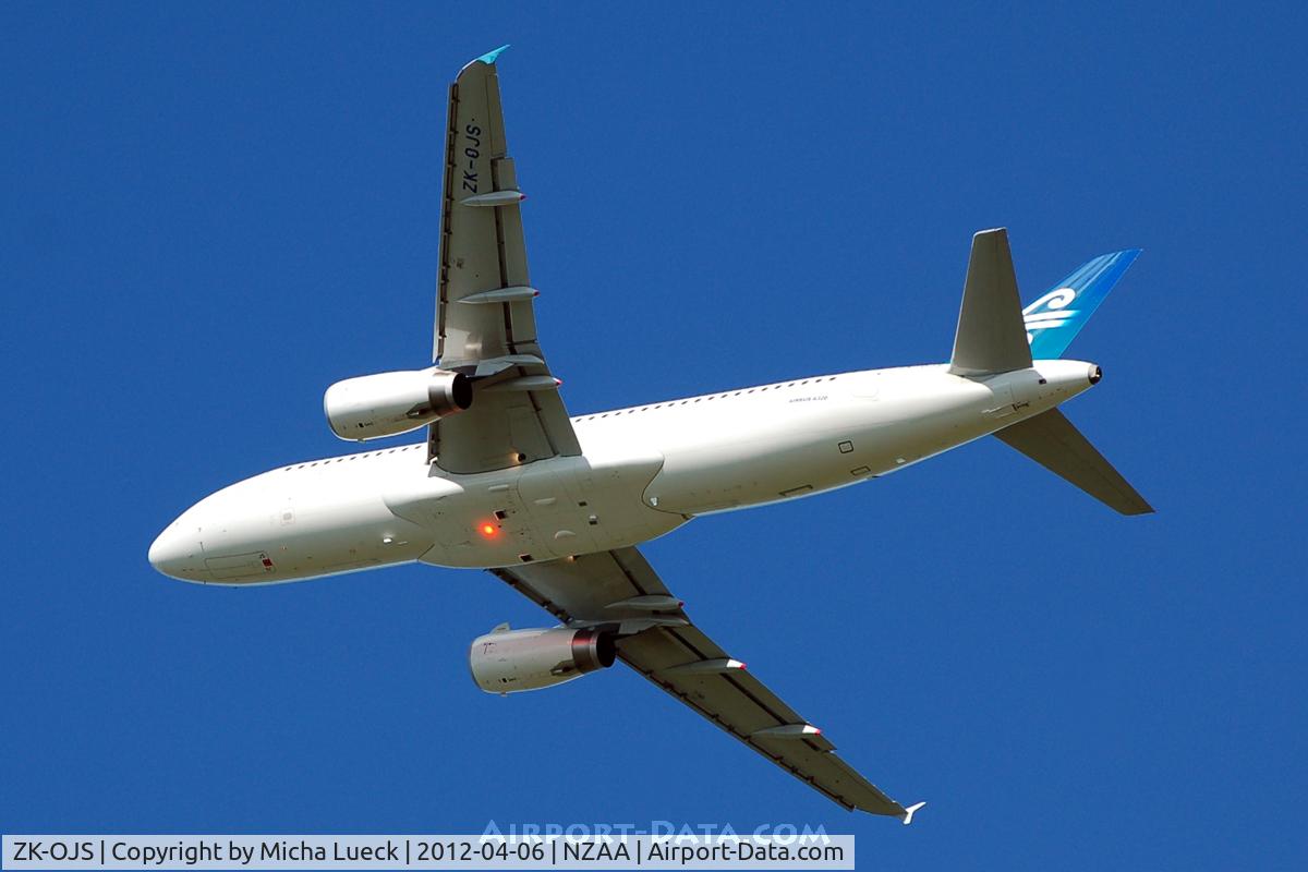 ZK-OJS, 2011 Airbus A320-232 C/N 4926, At Auckland