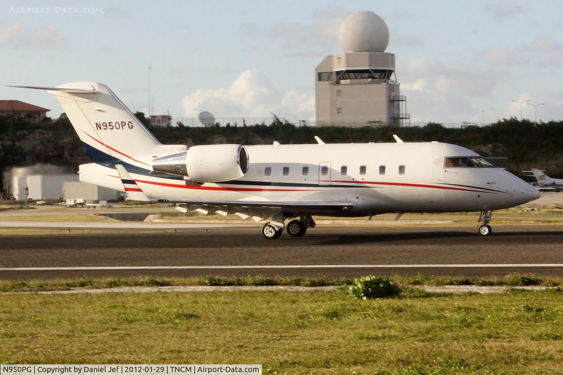 N950PG, 2003 Bombardier Challenger 604 (CL-600-2B16) C/N 5575, N950PG
