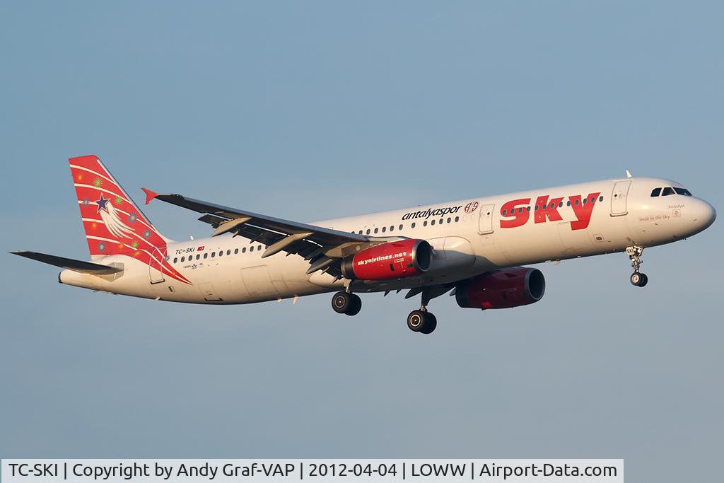 TC-SKI, 1998 Airbus A321-231 C/N 0811, Sky Airlines A321