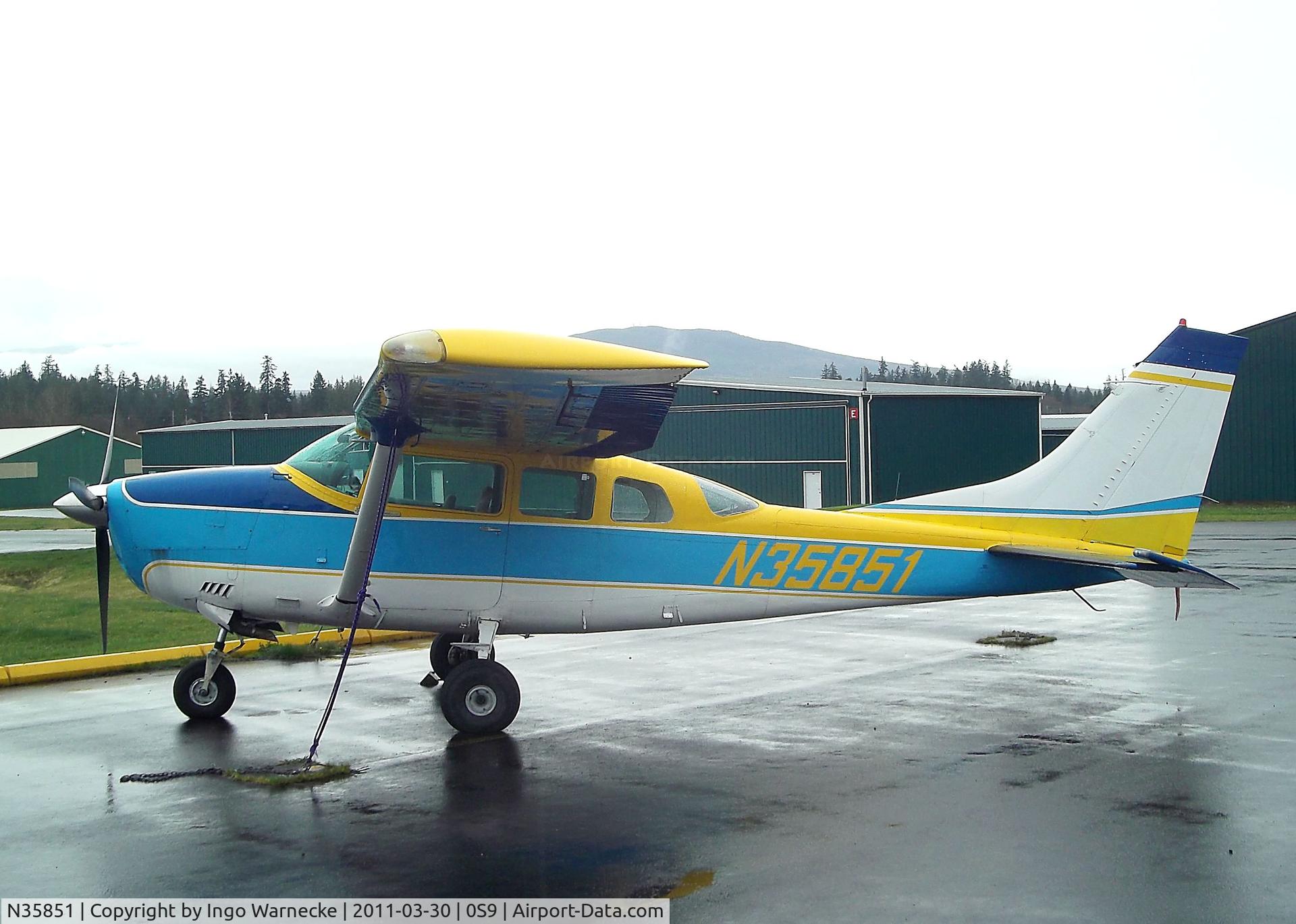 N35851, 1975 Cessna U206F Stationair C/N U20602757, Cessna U206F Stationair at Jefferson County Intl Airport, Port Townsend WA