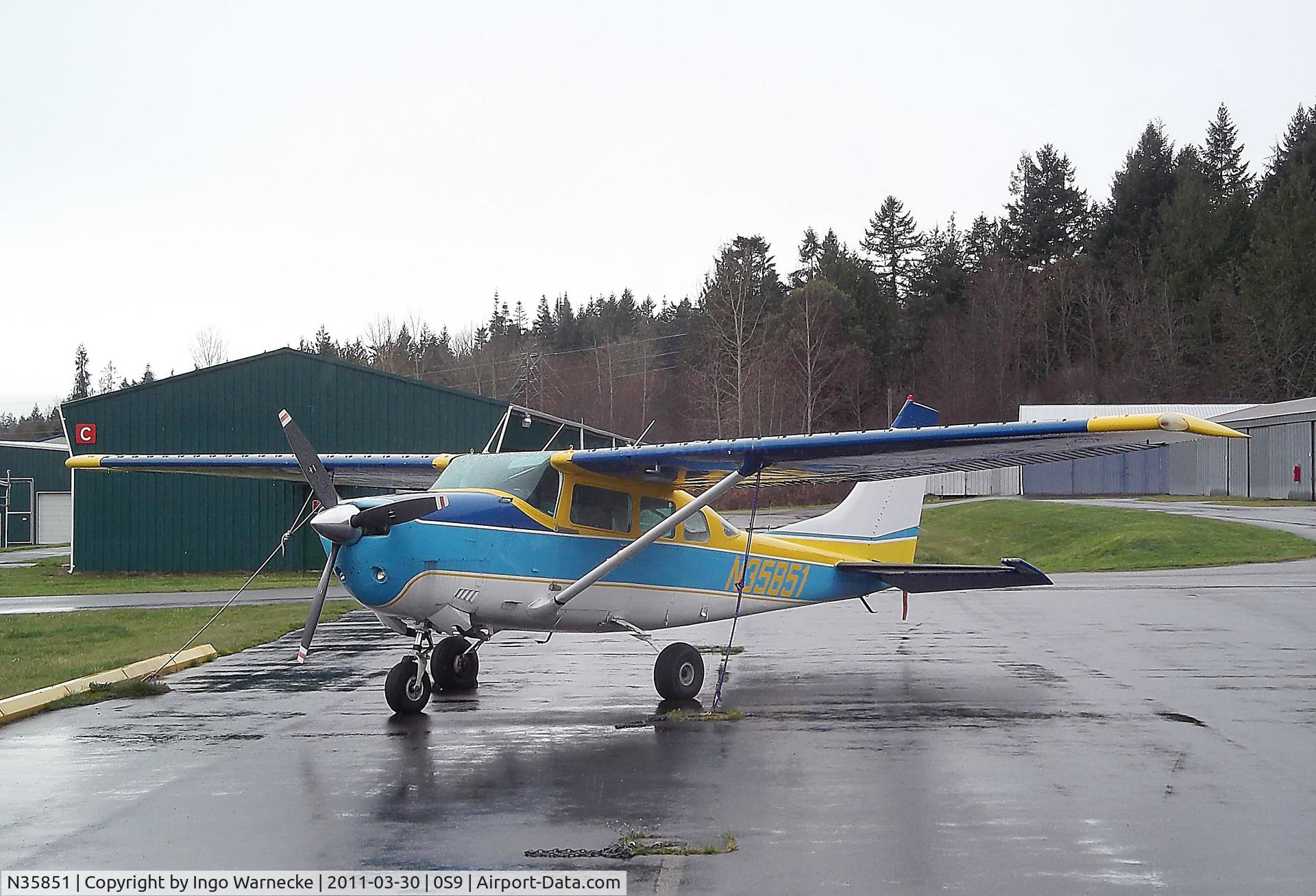N35851, 1975 Cessna U206F Stationair C/N U20602757, Cessna U206F Stationair at Jefferson County Intl Airport, Port Townsend WA
