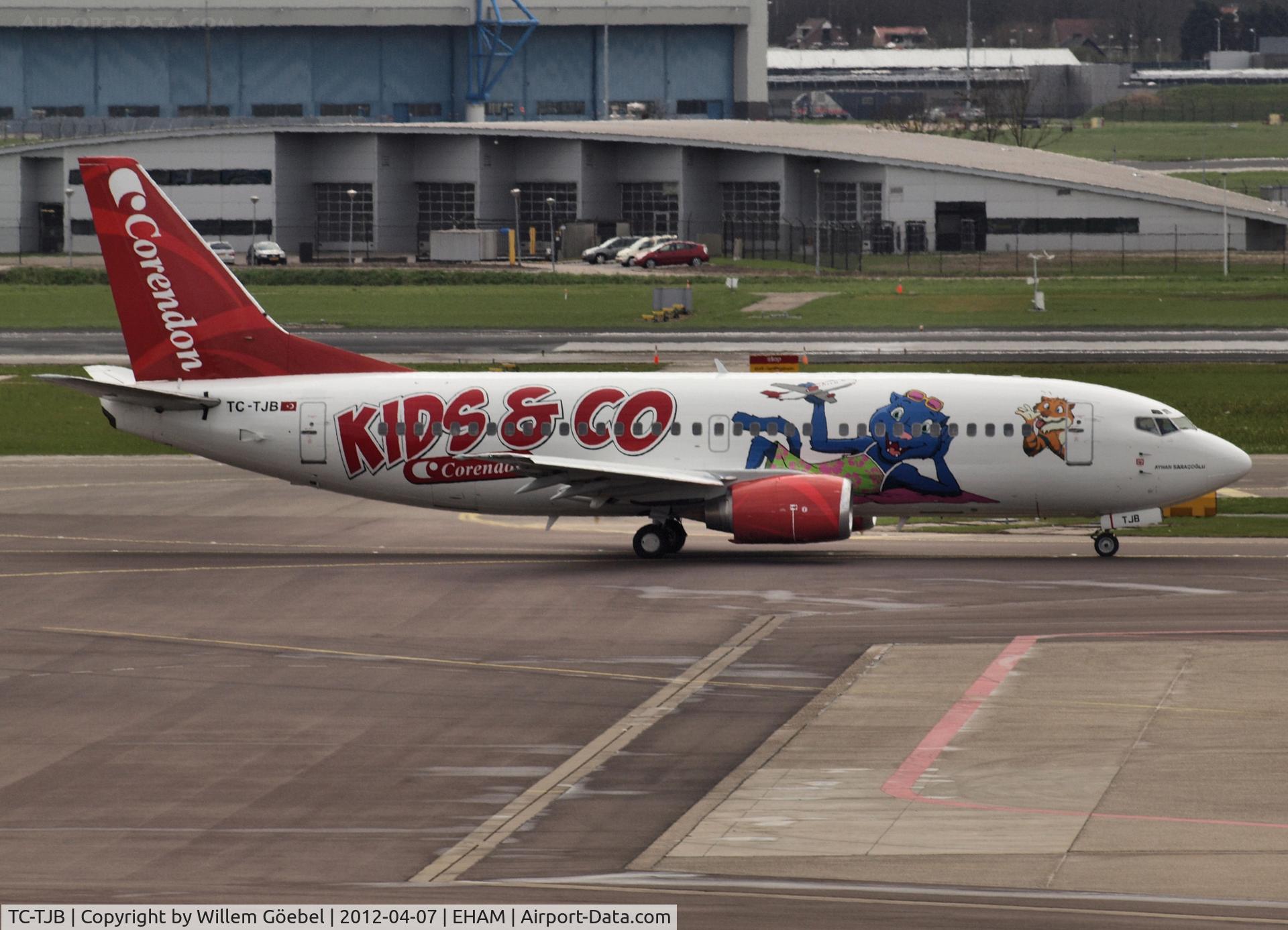 TC-TJB, 1997 Boeing 737-3Q8 C/N 27633/2878, Taxi to the runway of Schiphol Airport (The other side of the Aircraft)