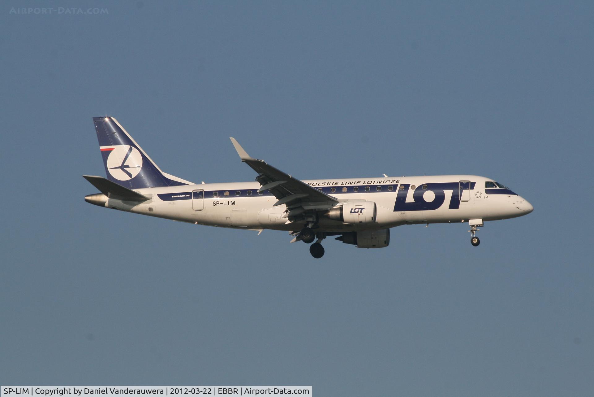 SP-LIM, 2010 Embraer 175LR (ERJ-170-200LR) C/N 17000311, Arrival of flight LO235 to RWY 02