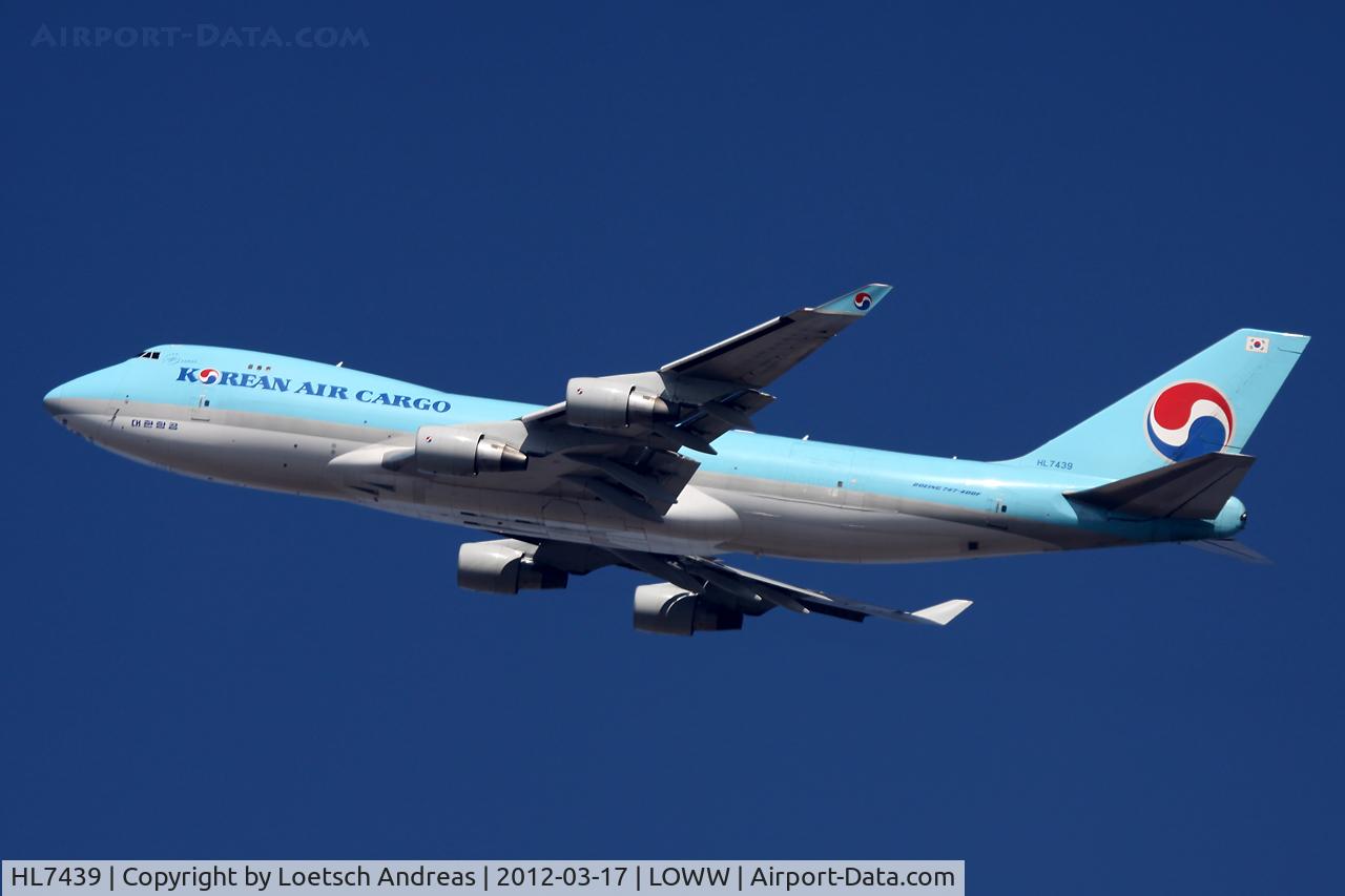HL7439, 2003 Boeing 747-4B5F/SCD C/N 33516, Korean Air Cargo