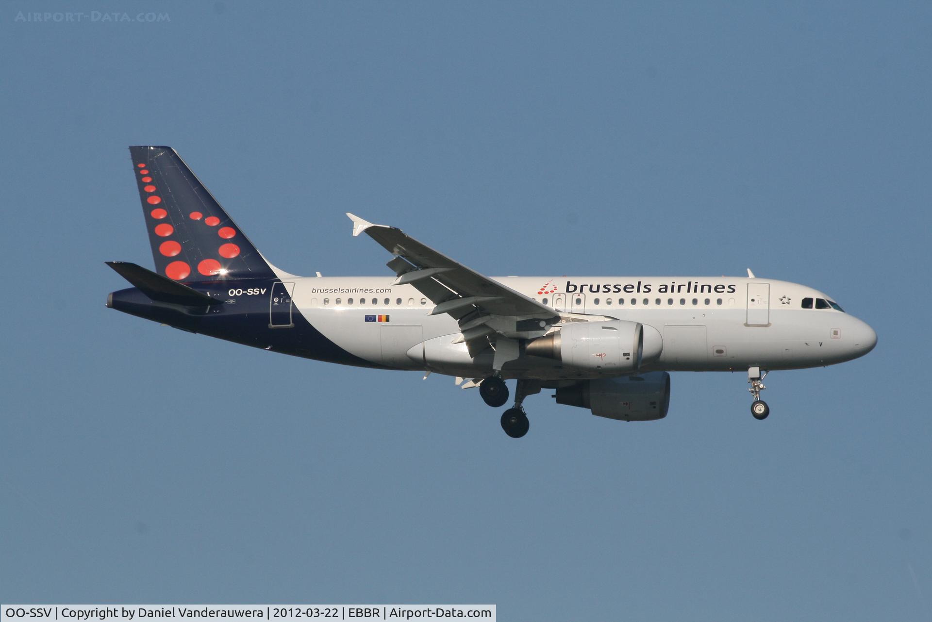 OO-SSV, 2004 Airbus A319-111 C/N 2196, Arrival of flight SN2104 to RWY 02