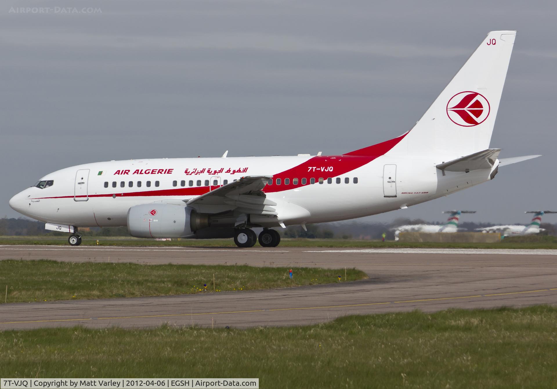 7T-VJQ, 2002 Boeing 737-6D6 C/N 30209, Departing EGSH after spray by Air Livery.