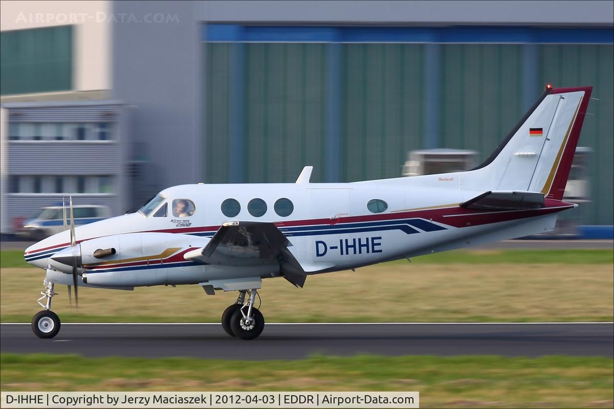 D-IHHE, Beech C90B King Air C/N LJ-1327, Beech C90B King Air