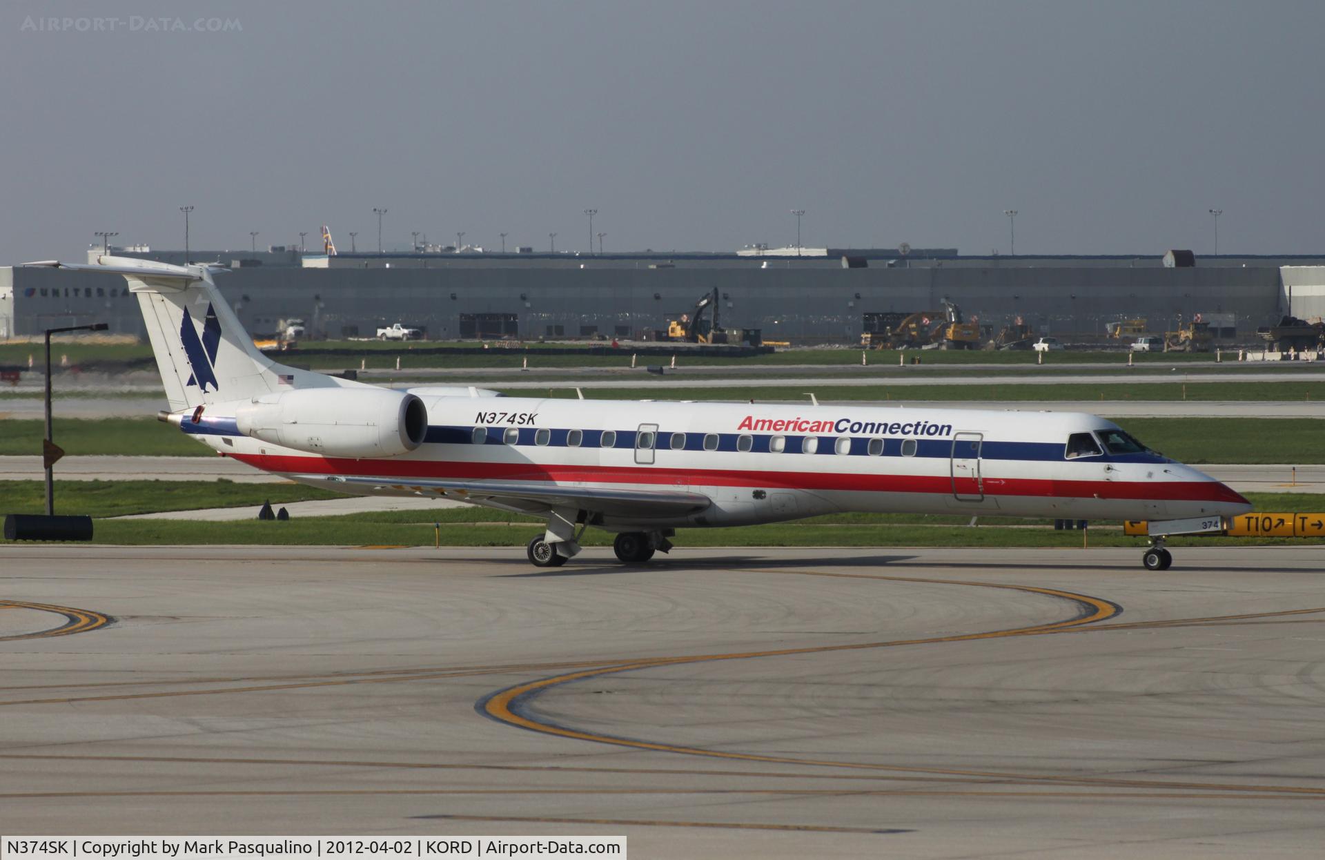 N374SK, 2001 Embraer ERJ-140LR (EMB-135KL) C/N 145544, EMB-135KL
